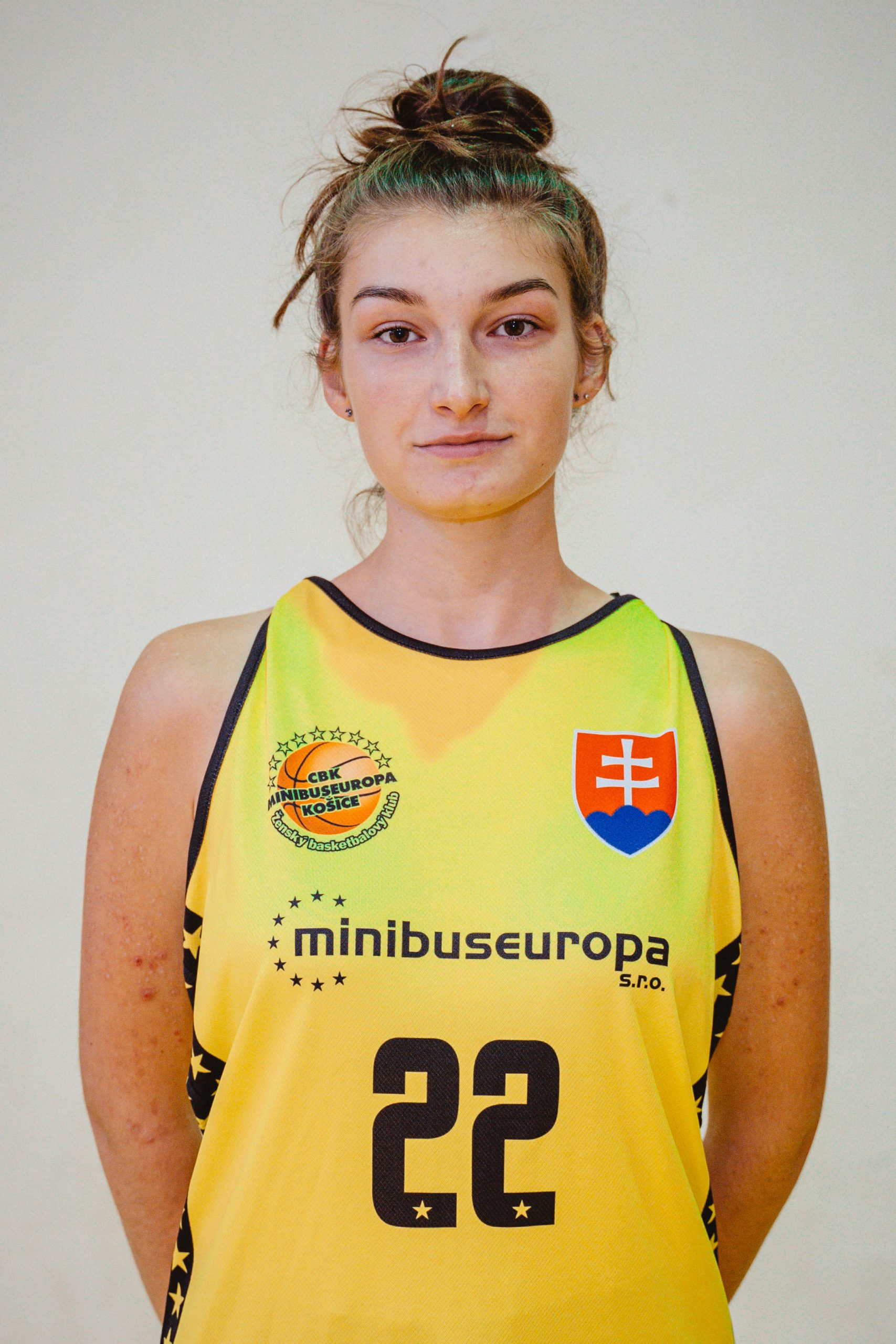 Liana MANTIČOVÁ