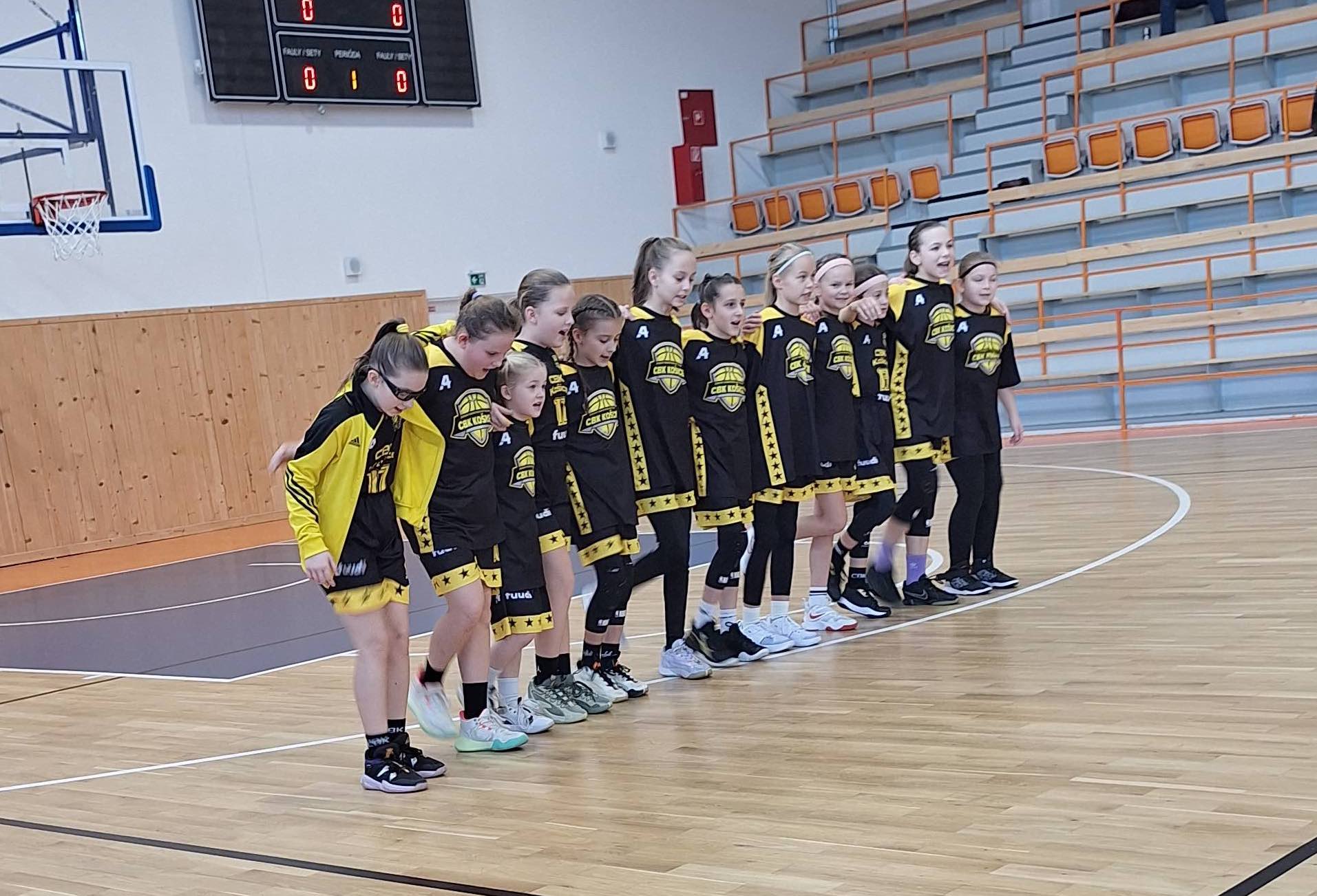 You are currently viewing MLADŠIE MINI U11: Pod Tatrami rozdávali predvianočné nádielky
