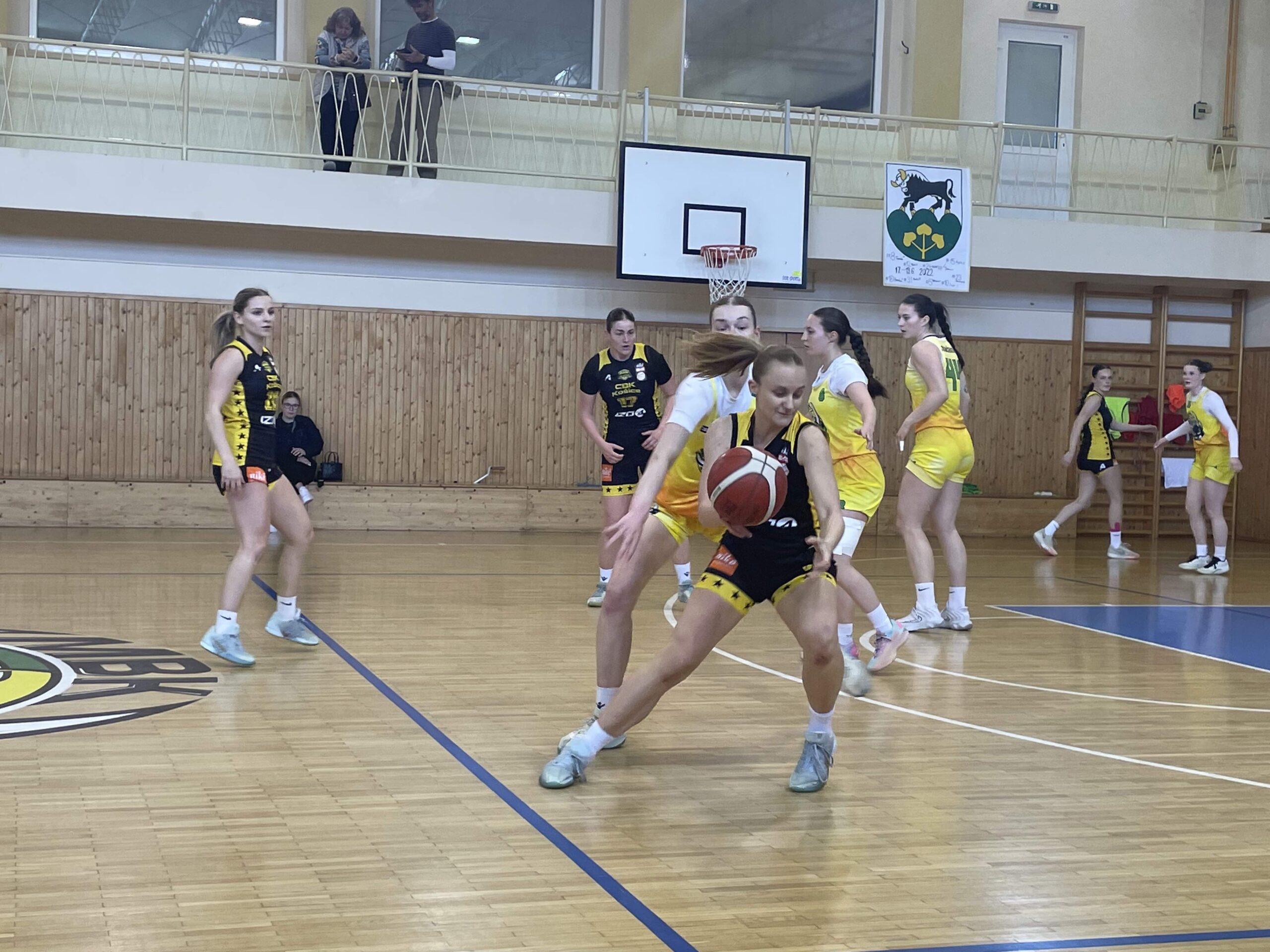 Read more about the article JUNIORKY U19: Výborné štvrťfinálové predstavenia zdecimovaného kádra