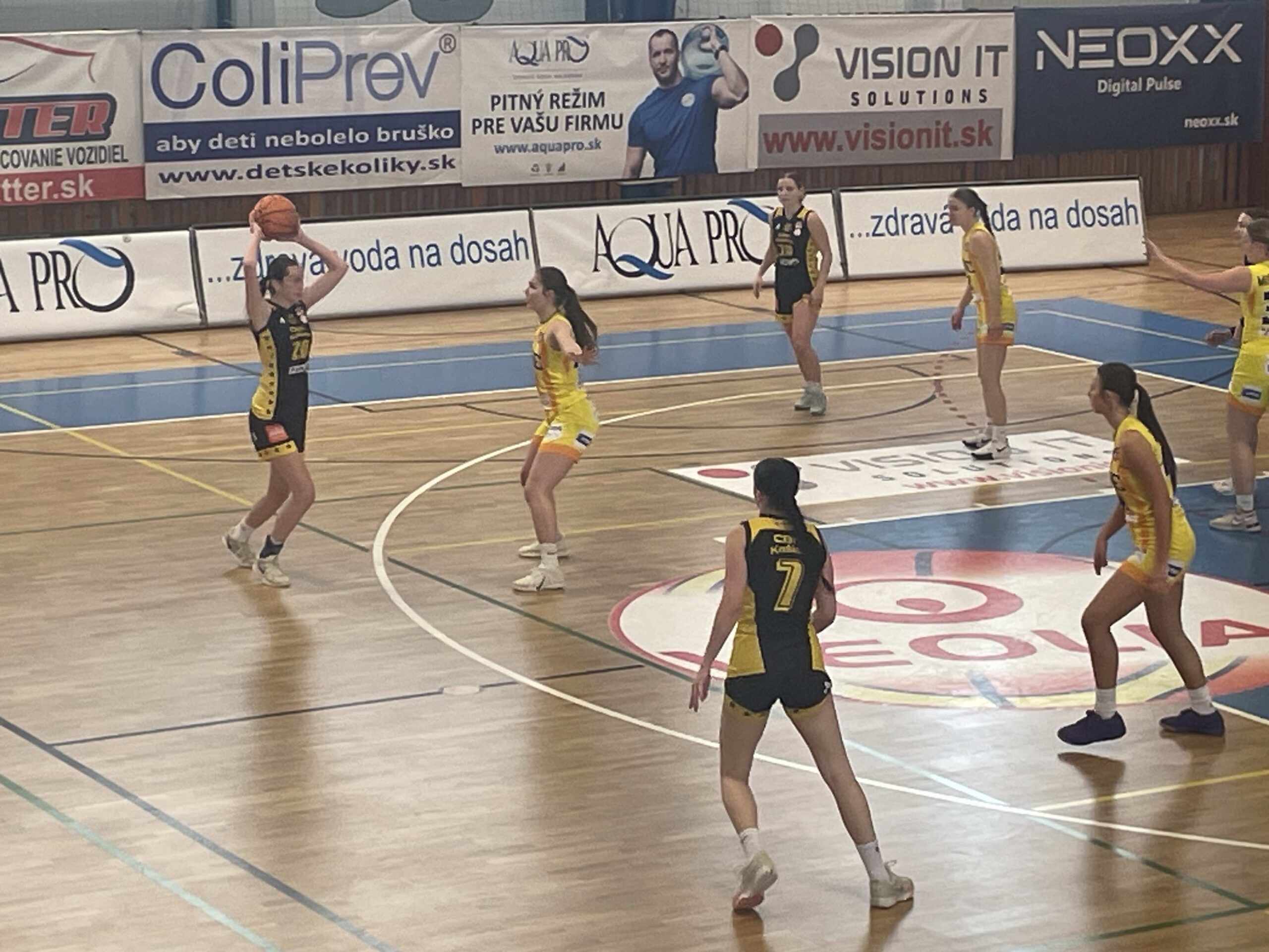 You are currently viewing JUNIORKY U19: Úvod rozhodol o osude stretnutia